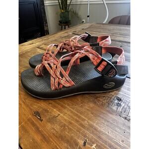 Chaco Sandals Women’s Size 7 Strappy Outdoors Hiking Vibram Bottom Crunchy